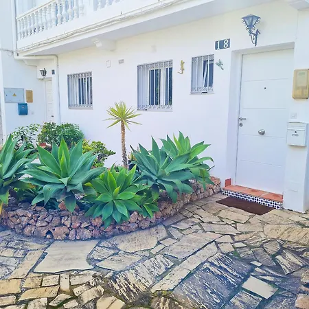 Jardines De 18 Nerja